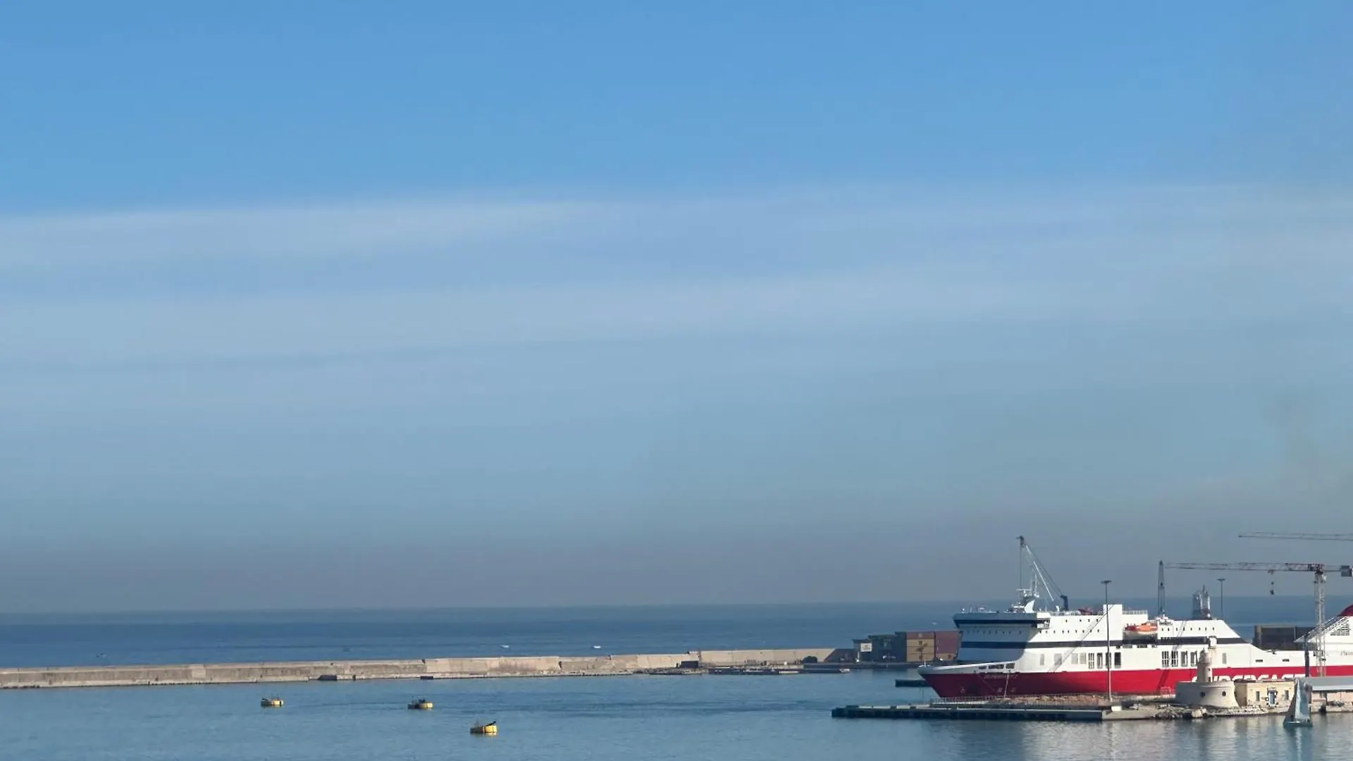 Azuma Luxury Home Bari 0*,  Italia